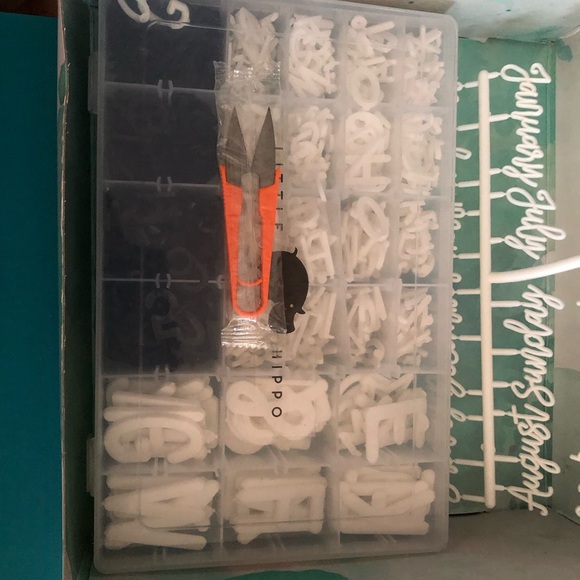 Little Hippo Letter Board - Picture 4 of 7